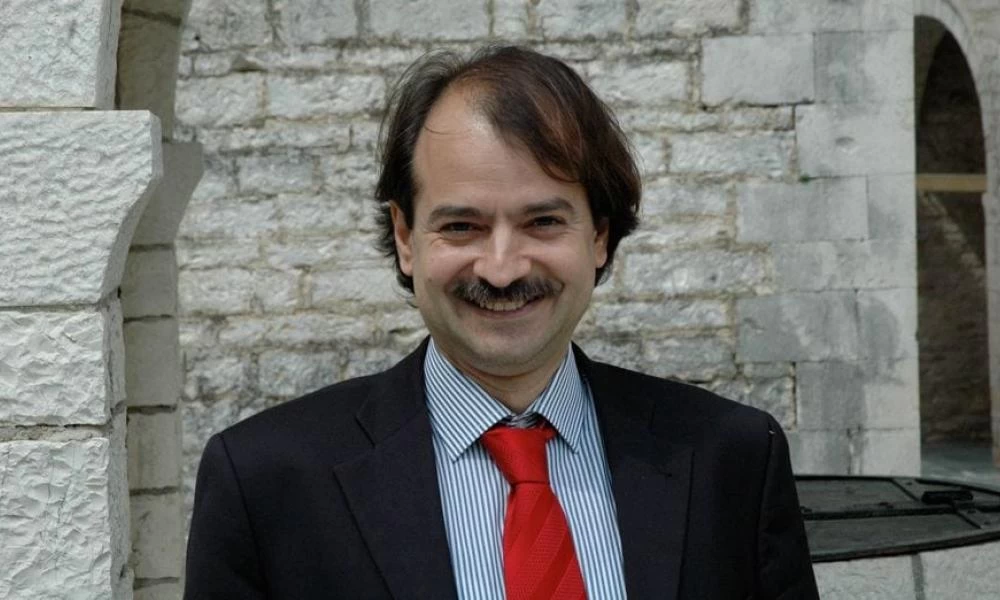 Ο καθηγητής Ιωαννίδης αναλύει το “φιάσκο” των αρχικών δεδομένων της πανδημίας